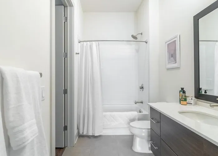 Apartment Landing Modern With Amazing Amenities