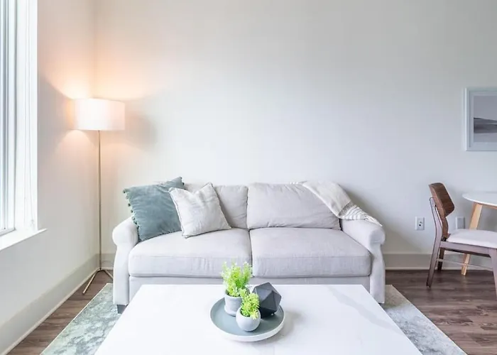 Landing Modern With Amazing Amenities Apartment